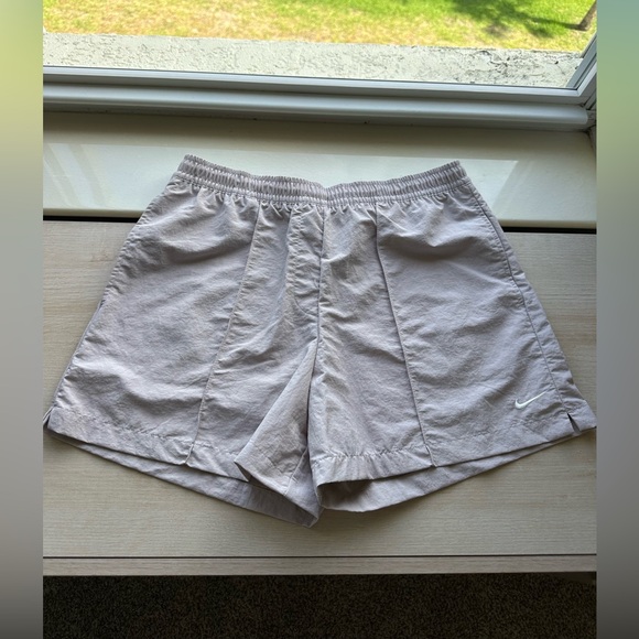 BUY 3•GET FREE SHIPPING• Nike Sportswear Everything Woven Mid-Rise 5” Short - Picture 3 of 12